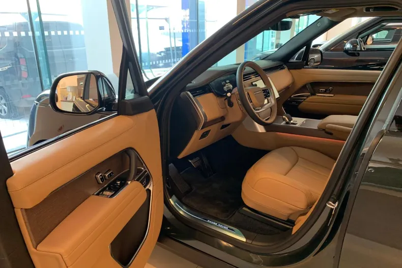 Land Rover Range Rover din 2025 cu 1 km - oferta LAN234719 - foto 9