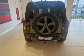 Land Rover Defender din 2025 - oferta LAN234720