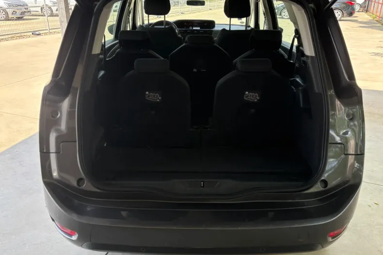 Citroën C4 Grand Space Tourer din 2021 cu 176.000 km - oferta CIT234729 - foto 8