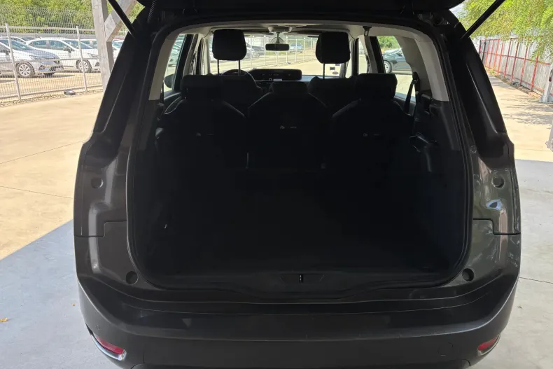 Citroën C4 Grand Space Tourer din 2021 cu 176.000 km - oferta CIT234729 - foto 9