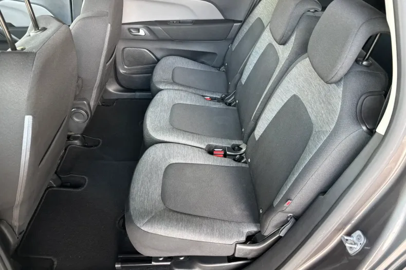Citroën C4 Grand Space Tourer din 2021 cu 176.000 km - oferta CIT234729 - foto 33