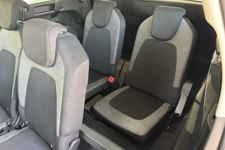 Citroën C4 Grand Space Tourer din 2021 cu 176.000 km - oferta CIT234729 - foto 34