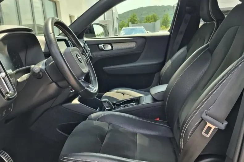 Volvo XC40 din 2020 cu 98.000 km - oferta VOL234730 - foto 10