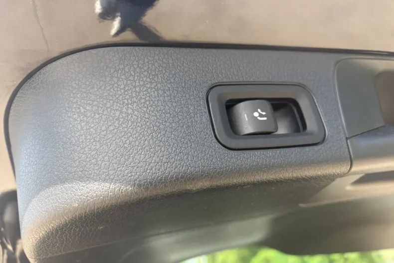 Mercedes-Benz GLB 180 (Clasa GLB) din 2022 cu 168.000 km - oferta MER234732 - foto 38