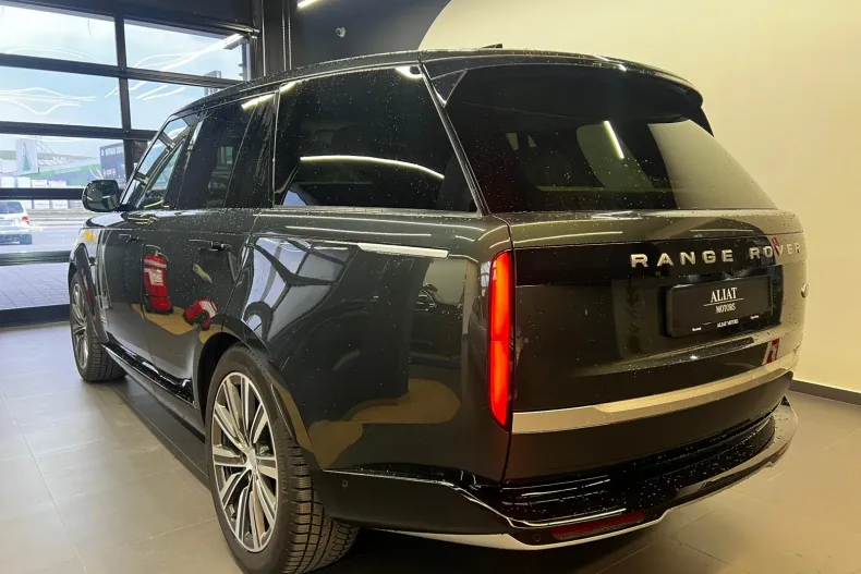 Land Rover Range Rover din 2022 cu 63.500 km - oferta LAN234740 - foto 2