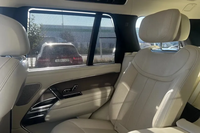 Land Rover Range Rover din 2022 cu 63.500 km - oferta LAN234740 - foto 21