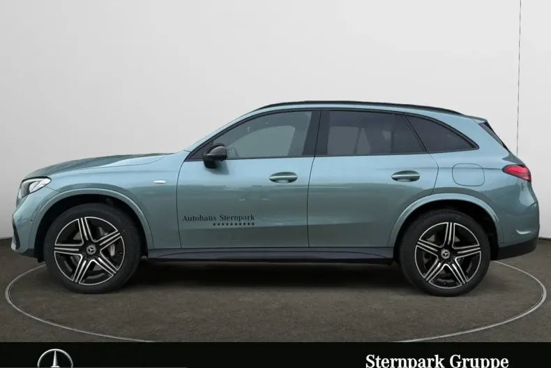 Mercedes-Benz GLC 300 (Clasa GLC) din 2024 cu 15.000 km - oferta MER234742 - foto 2