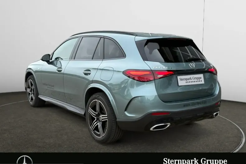 Mercedes-Benz GLC 300 (Clasa GLC) din 2024 cu 15.000 km - oferta MER234742 - foto 3