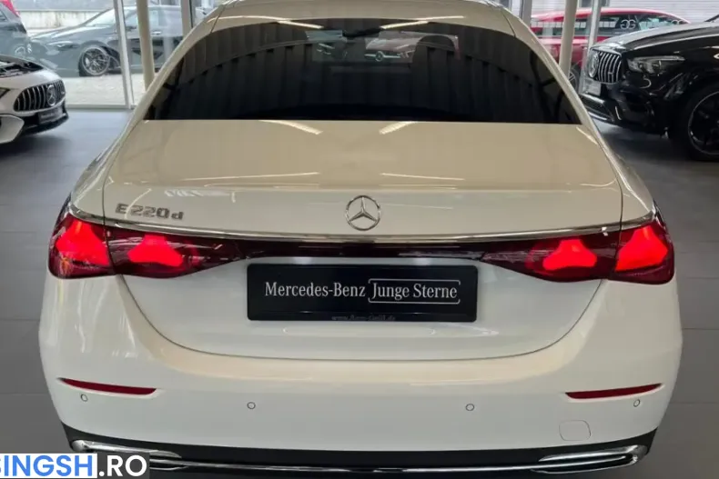 Mercedes-Benz E 220 (Clasa E) din 2024 cu 21.700 km - oferta MER234773 - foto 5