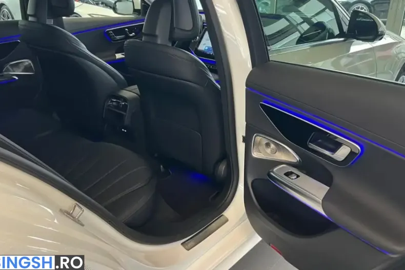 Mercedes-Benz E 220 (Clasa E) din 2024 cu 21.700 km - oferta MER234773 - foto 13