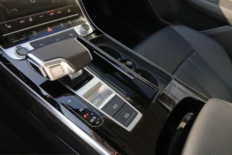 Audi A8 din 2024 cu 40.711 km - oferta AUD234775 - foto 19