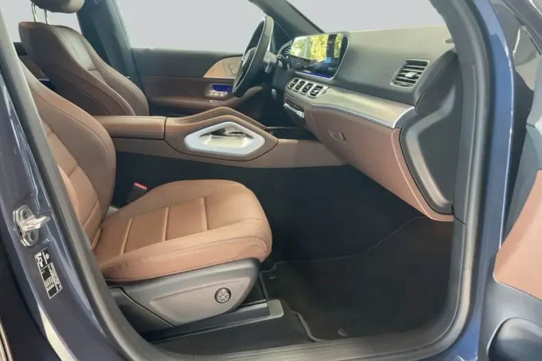 Mercedes-Benz GLE 300 (Clasa GLE) din 2025 cu 4.562 km - oferta MER234781 - foto 12