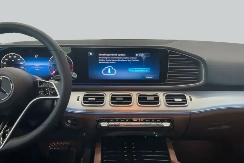 Mercedes-Benz GLE 300 (Clasa GLE) din 2025 cu 4.562 km - oferta MER234781 - foto 14