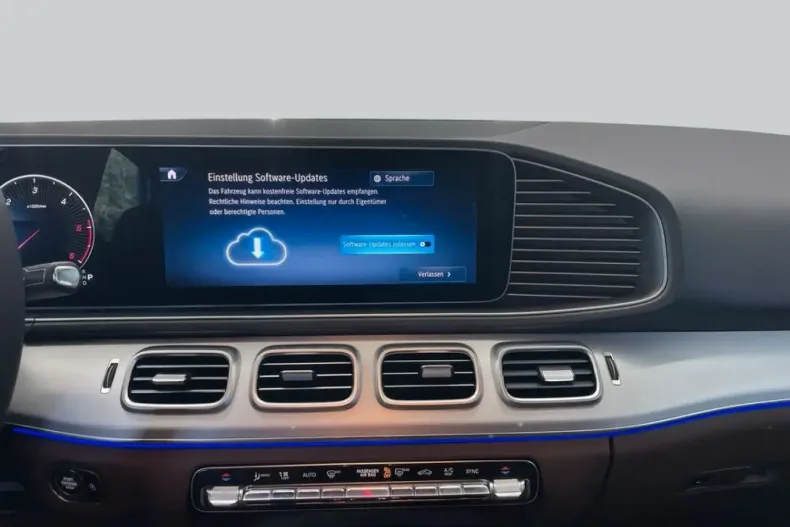 Mercedes-Benz GLE 300 (Clasa GLE) din 2025 cu 4.562 km - oferta MER234781 - foto 18