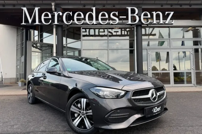 Mercedes-Benz C 300 (Clasa C) din 2025 cu 24.500 km - oferta MER234833 - foto 1