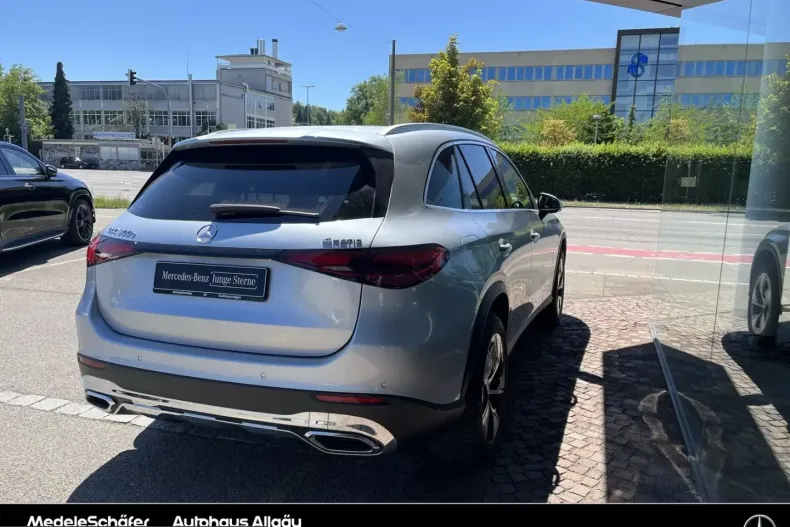 Mercedes-Benz GLC 300 (Clasa GLC) din 2024 cu 25.089 km - oferta MER234839 - foto 3