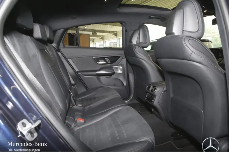 Mercedes-Benz GLC 300 (Clasa GLC) din 2023 cu 58.122 km - oferta MER234843 - foto 9