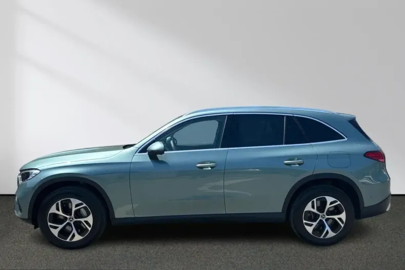 Mercedes-Benz GLC 300 (Clasa GLC) din 2025 cu 11.239 km - oferta MER234847 - foto 2