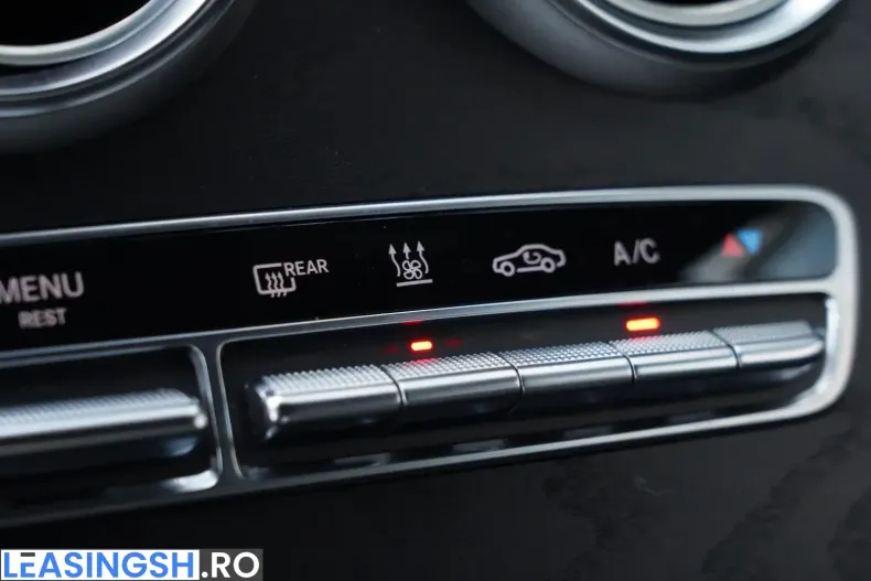 Mercedes-Benz GLC 300 (Clasa GLC) din 2021 cu 91.253 km - oferta MER234852 - foto 32