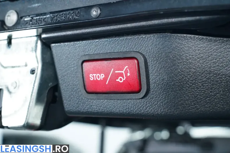 Mercedes-Benz V 250 (Clasa V) din 2022 cu 91.079 km - oferta MER234854 - foto 26