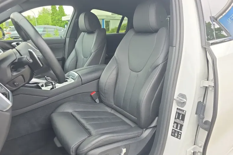 BMW X6 (Seria X) din 2022 cu 72.255 km - oferta BMW234874 - foto 12