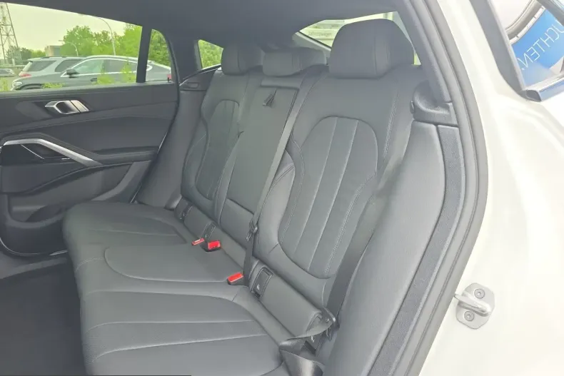 BMW X6 (Seria X) din 2022 cu 72.255 km - oferta BMW234874 - foto 19