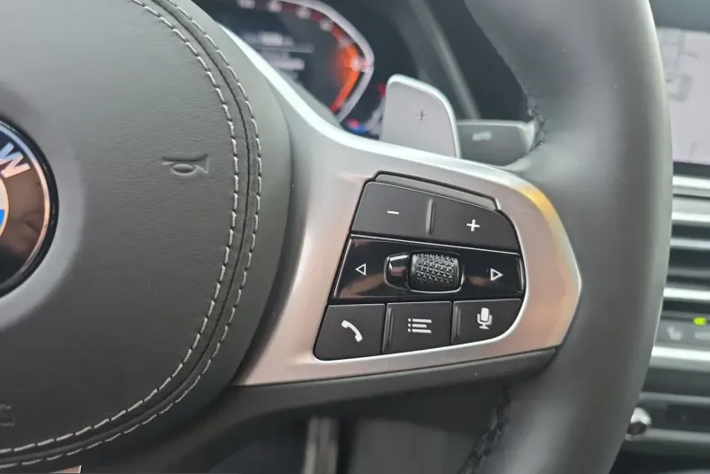 BMW X6 (Seria X) din 2022 cu 72.255 km - oferta BMW234874 - foto 26