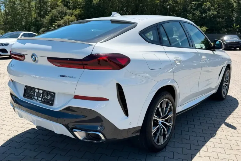 BMW X6 (Seria X) din 2023 cu 72.317 km - oferta BMW234882 - foto 4