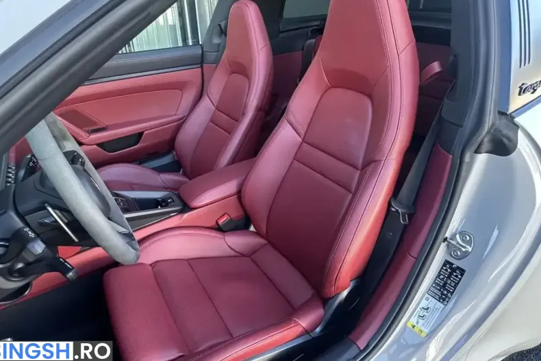 Porsche 911 din 2024 cu 9.900 km - oferta POR234885 - foto 7