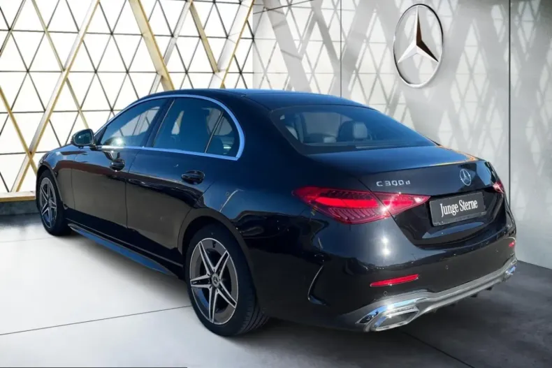 Mercedes-Benz C 300 (Clasa C) din 2025 cu 11.526 km - oferta MER234907 - foto 11