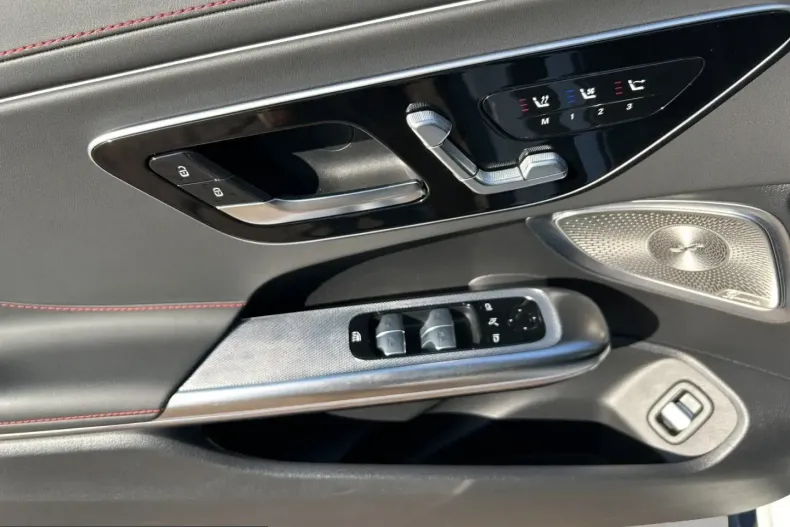 Mercedes-Benz CLE 53 AMG (Clasa CLE) din 2025 cu 26.862 km - oferta MER234931 - foto 11