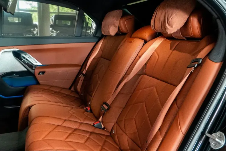BMW M760 (Seria 7) din 2025 cu 3.460 km - oferta BMW234939 - foto 12
