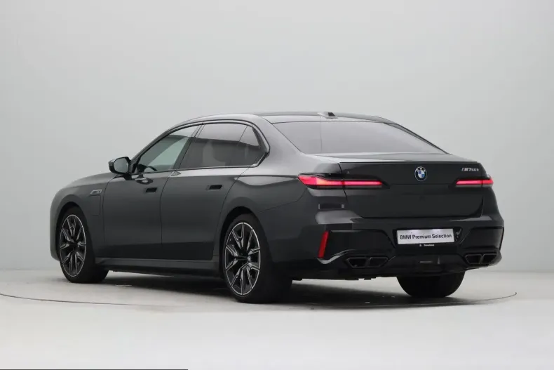 BMW M760 (Seria 7) din 2025 cu 12.657 km - oferta BMW234940 - foto 5