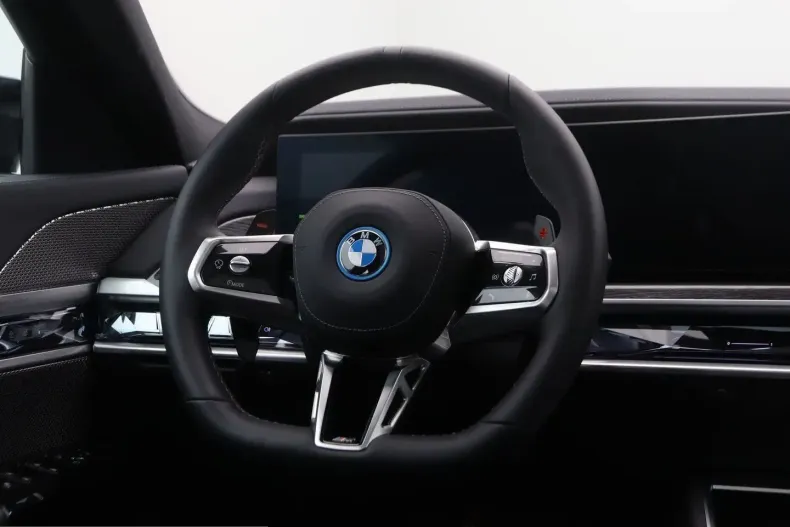BMW M760 (Seria 7) din 2025 cu 12.657 km - oferta BMW234940 - foto 7