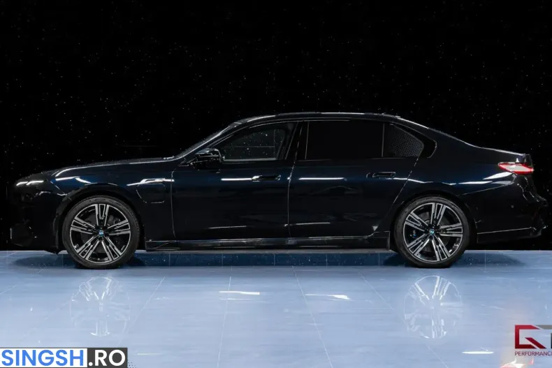 BMW M760 (Seria 7) din 2024 cu 50.000 km - oferta BMW234941 - foto 2