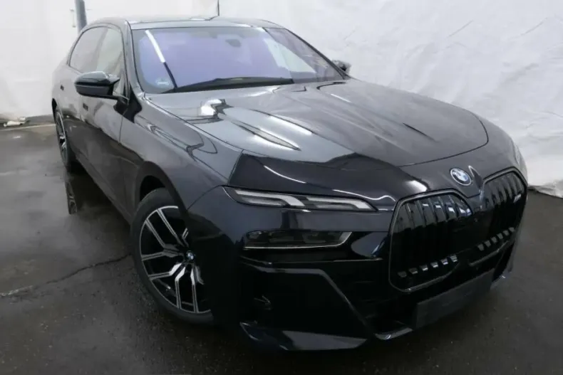 BMW M760 (Seria 7) din 2025 cu 25.800 km - oferta BMW234944 - foto 2