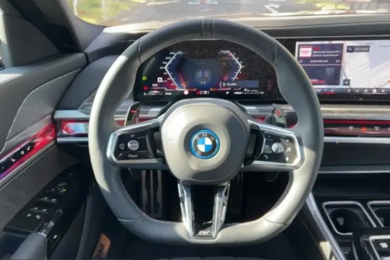 BMW M760 (Seria 7) din 2024 cu 12.498 km - oferta BMW234945 - foto 8