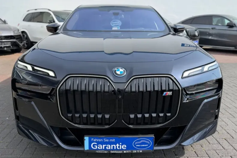 BMW M760 (Seria 7) din 2024 cu 25.000 km - oferta BMW234946 - foto 2