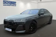 BMW M760 (Seria 7) din 2023 cu 21.944 km - oferta BMW234948 - foto 1