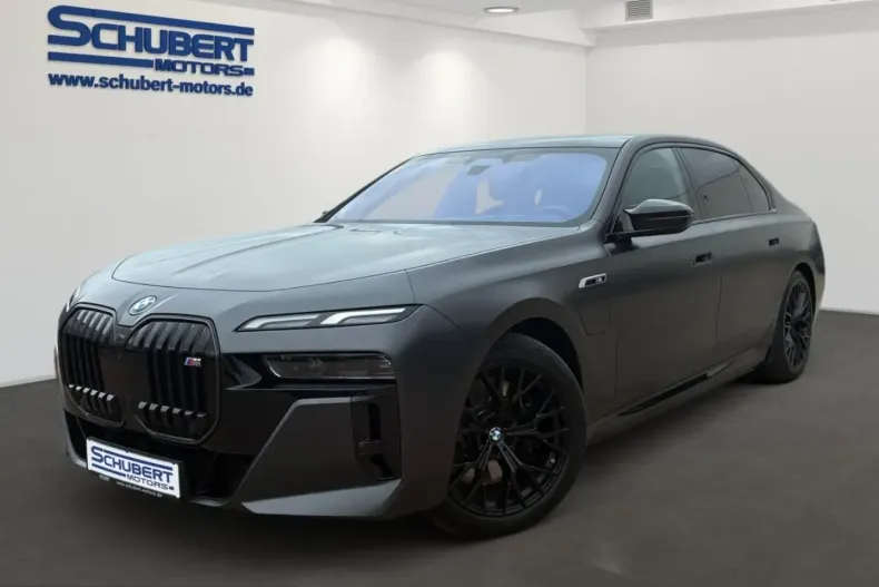 BMW M760 (Seria 7) din 2023 cu 21.944 km - oferta BMW234948 - foto 1