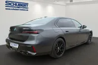 BMW M760 (Seria 7) din 2023 cu 21.944 km - oferta BMW234948 - foto 3