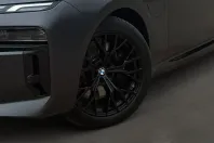 BMW M760 (Seria 7) din 2023 cu 21.944 km - oferta BMW234948 - foto 6