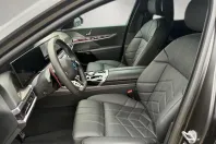 BMW M760 (Seria 7) din 2023 cu 21.944 km - oferta BMW234948 - foto 7