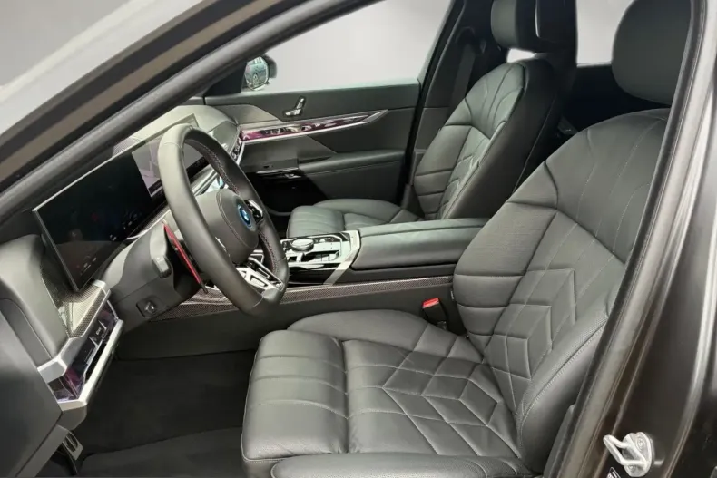BMW M760 (Seria 7) din 2023 cu 21.944 km - oferta BMW234948 - foto 7