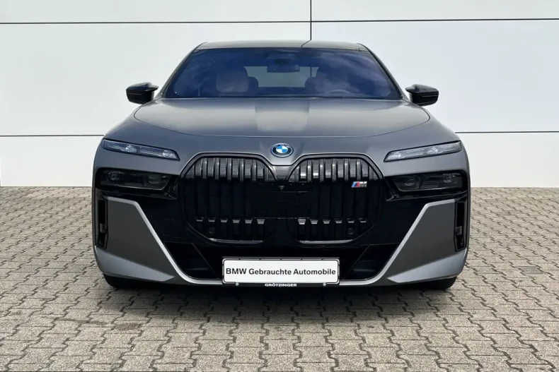 BMW M760 (Seria 7) din 2023 cu 61.500 km - oferta BMW234949 - foto 2
