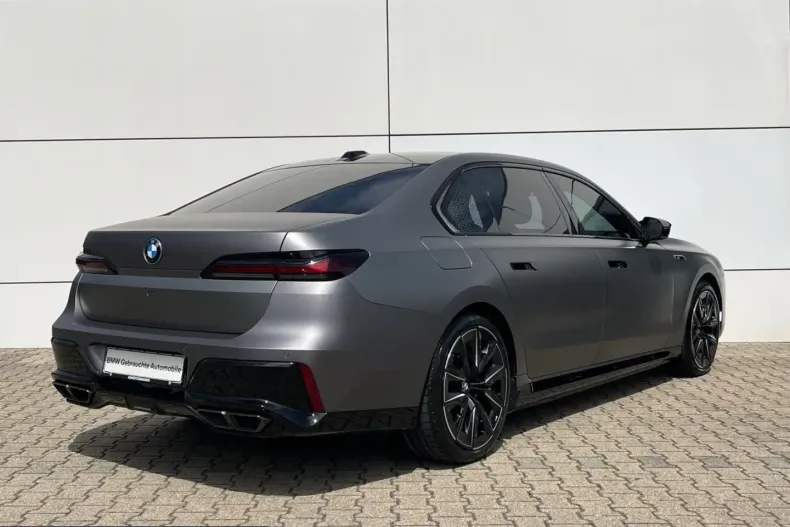 BMW M760 (Seria 7) din 2023 cu 61.500 km - oferta BMW234949 - foto 4