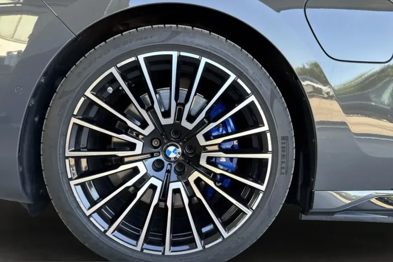 BMW M760 (Seria 7) din 2025 cu 59.458 km - oferta BMW234950 - foto 17