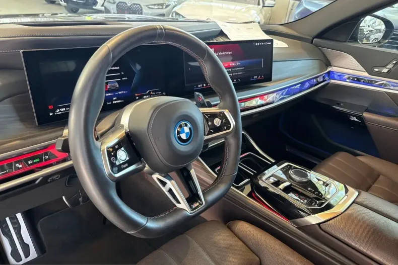 BMW M760 (Seria 7) din 2025 cu 59.458 km - oferta BMW234950 - foto 22
