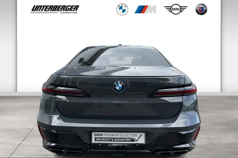 BMW M760 (Seria 7) din 2023 cu 85.250 km - oferta BMW234951 - foto 5
