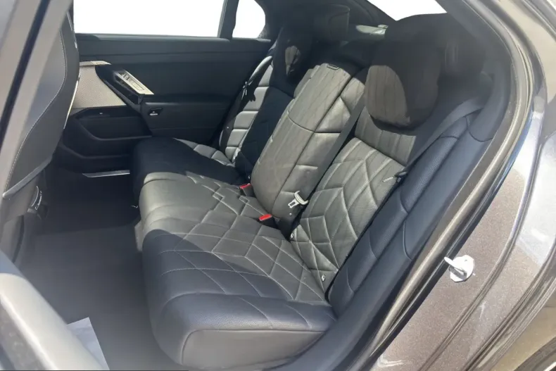 BMW 750 (Seria 7) din 2024 cu 43.218 km - oferta BMW234952 - foto 10